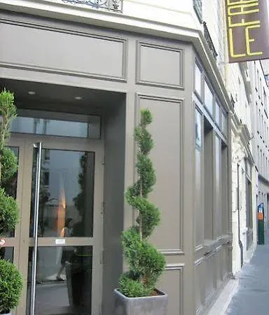 Le Fabe 3* Paris