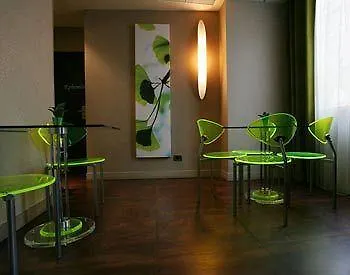 Otel Le Fabe Paris